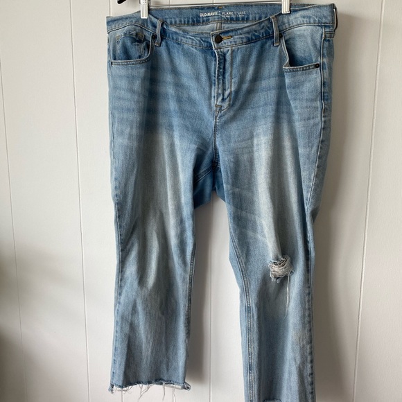 Mid Rise Distressed Flare Ankle Jeans - Picture 3 of 5
